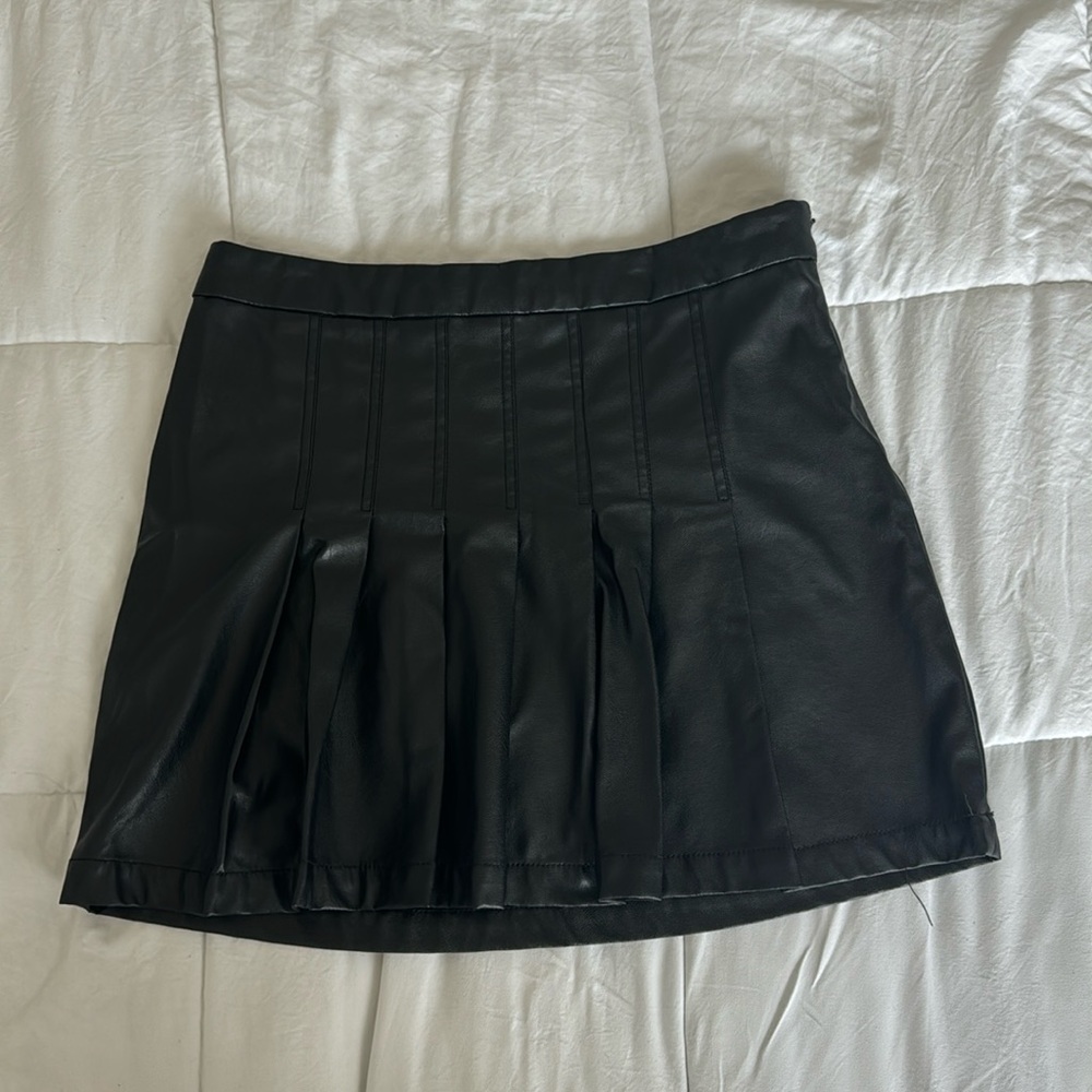 Black pleated leather skirt